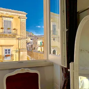 3* Hotel Palazzo Favacchio - Patane